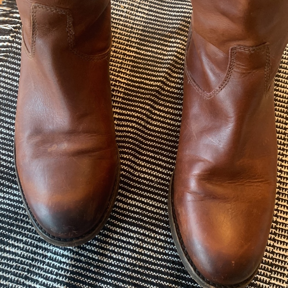 Frye Melissa Button Back zip Cognac boots size 8 - Picture 6 of 6
